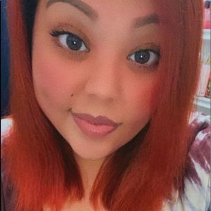 Meet your Posher, Esmeralda